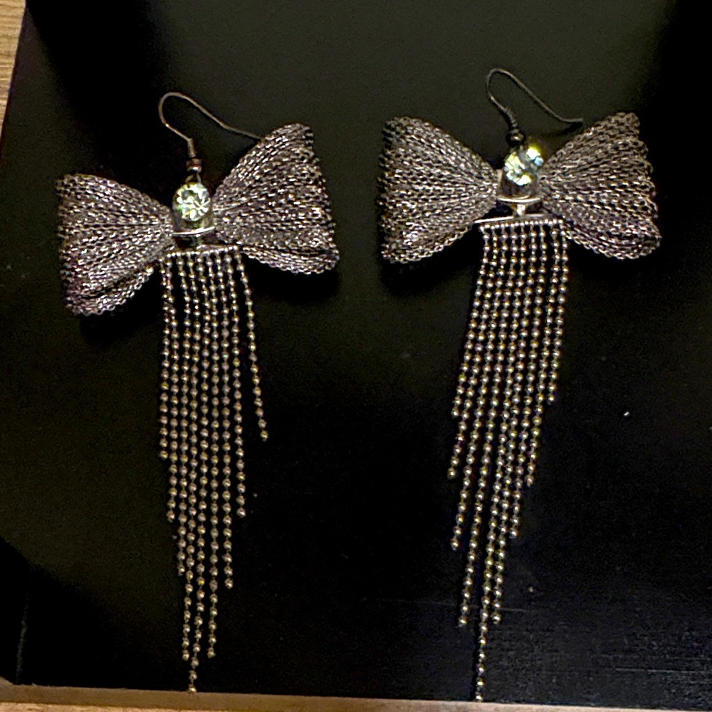 Elegant Silver Bow Dangle Earrings